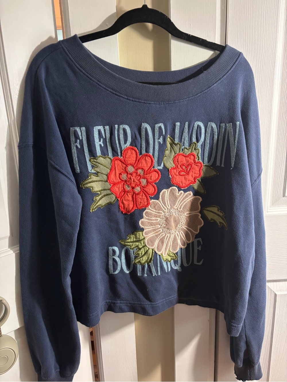 Anthropologie Women’s Navy Floral Appliqué Sweatshirt Sweater